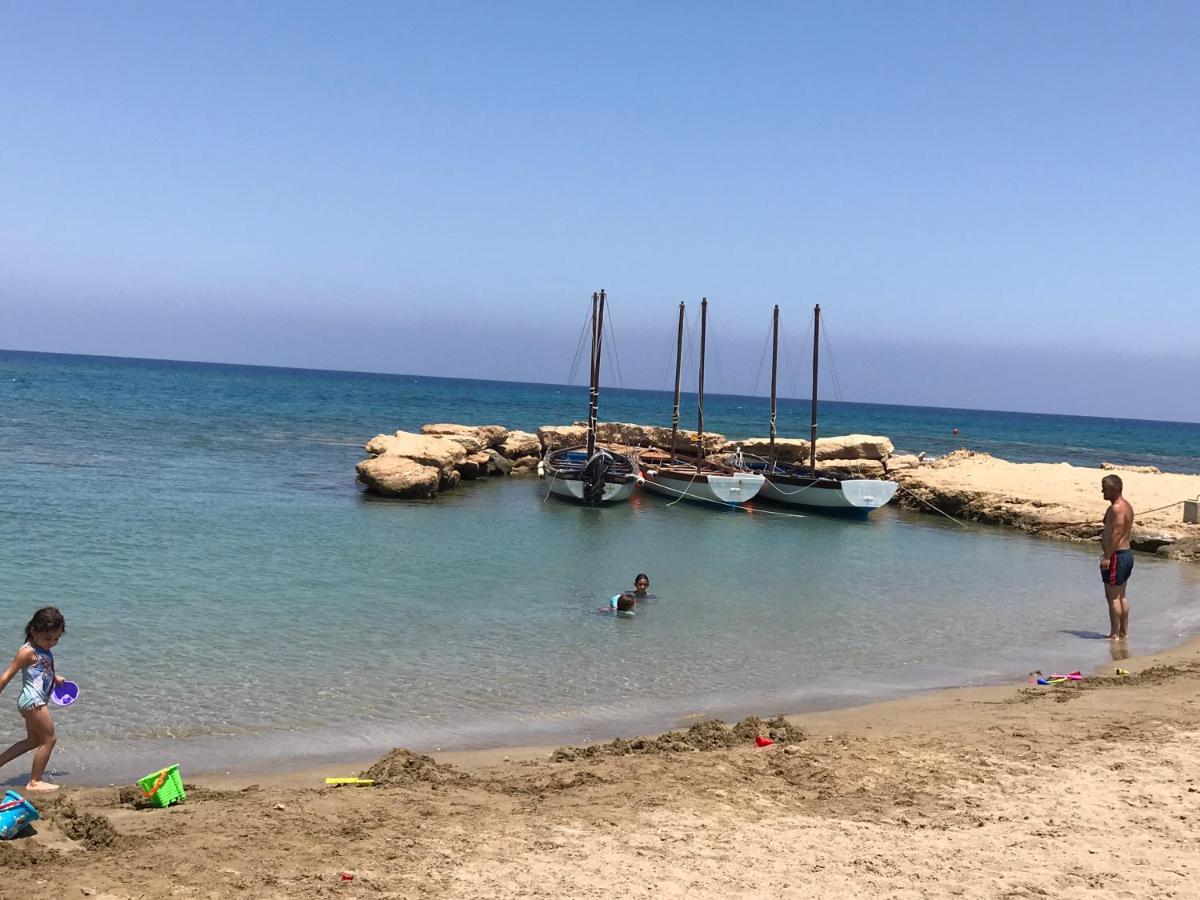 Seaside Luxury Villa Paralimni Bagian luar foto