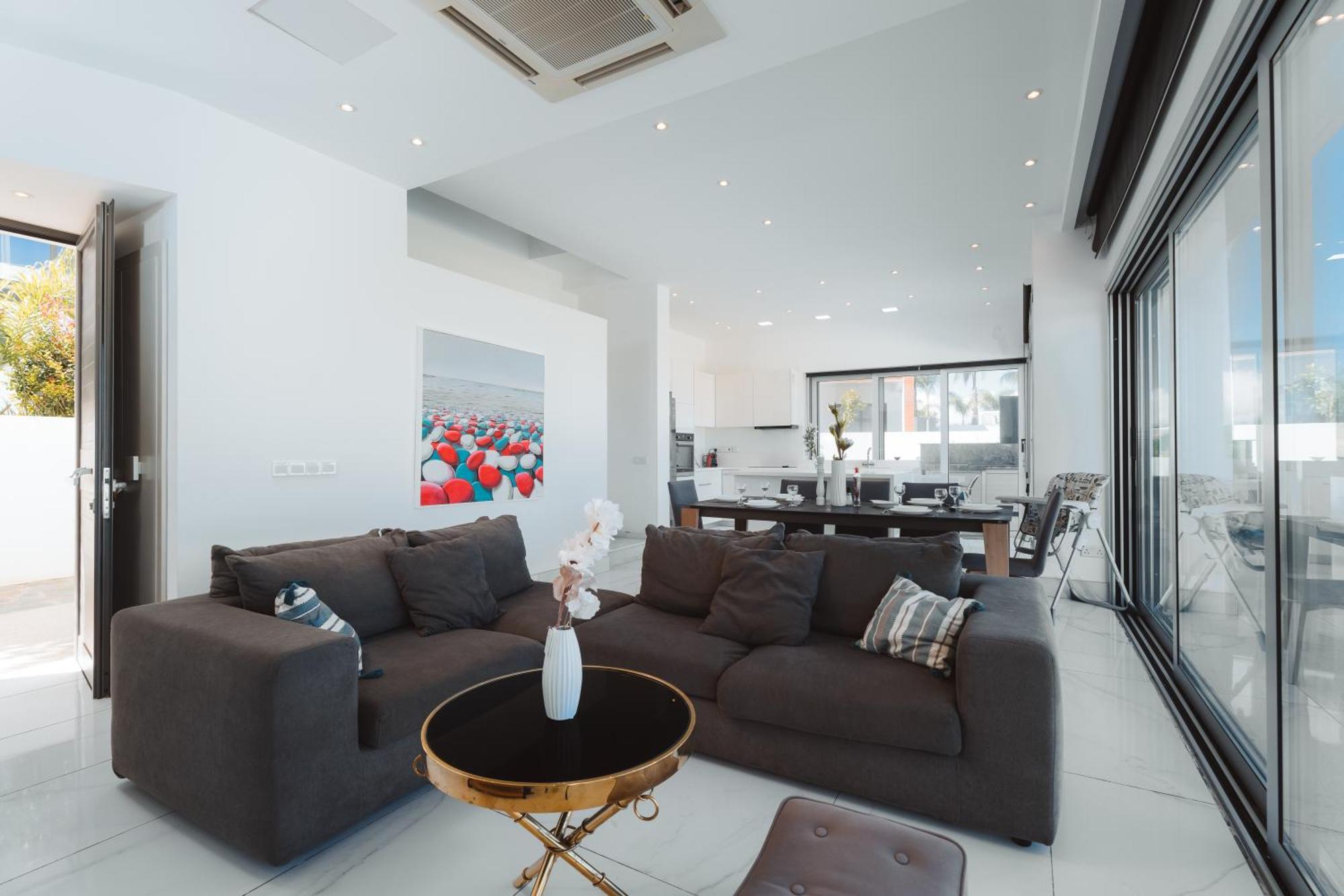 Seaside Luxury Villa Paralimni Bagian luar foto