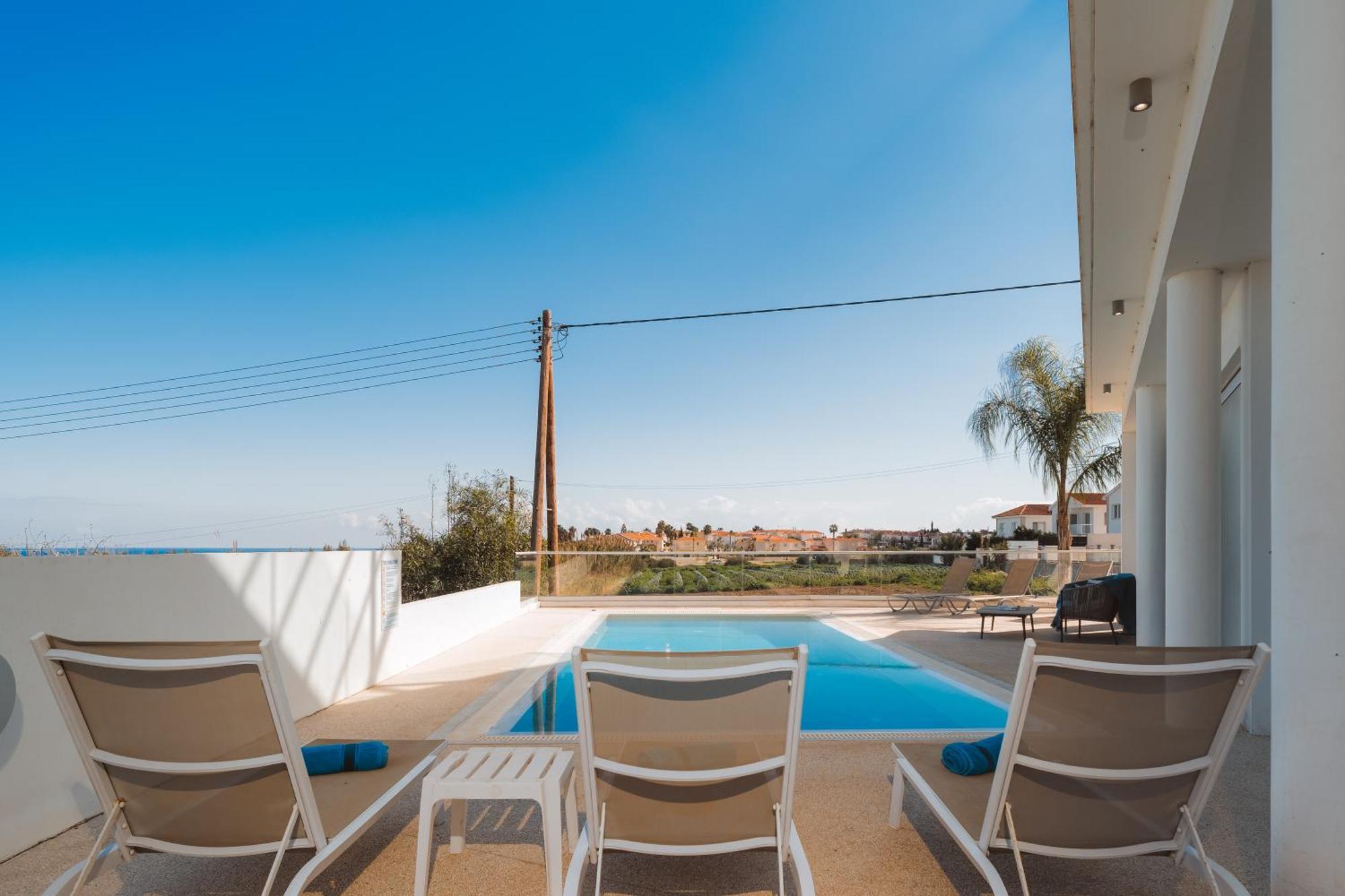 Seaside Luxury Villa Paralimni Bagian luar foto