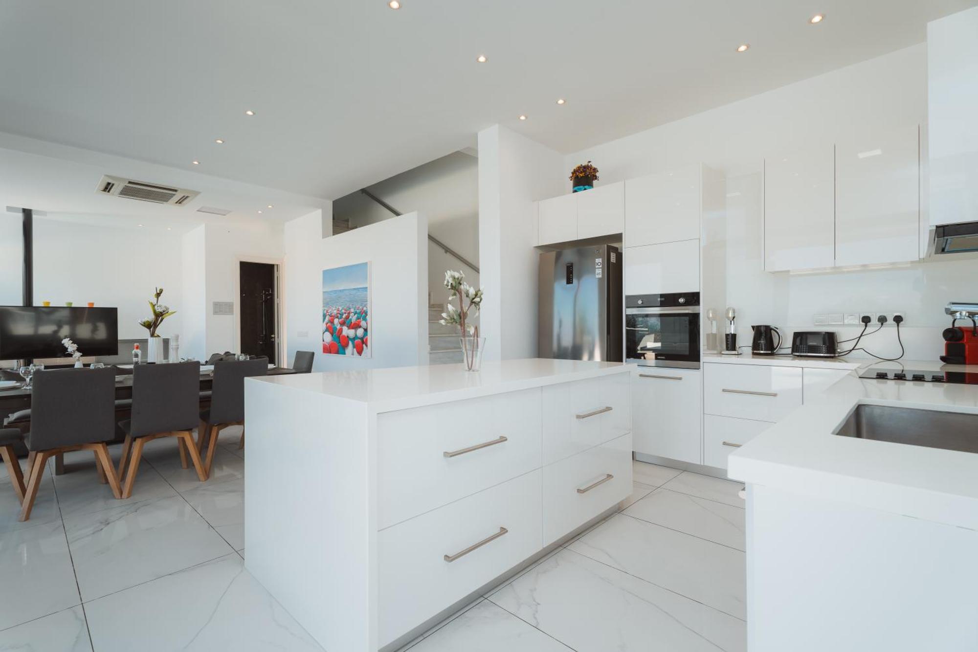 Seaside Luxury Villa Paralimni Bagian luar foto